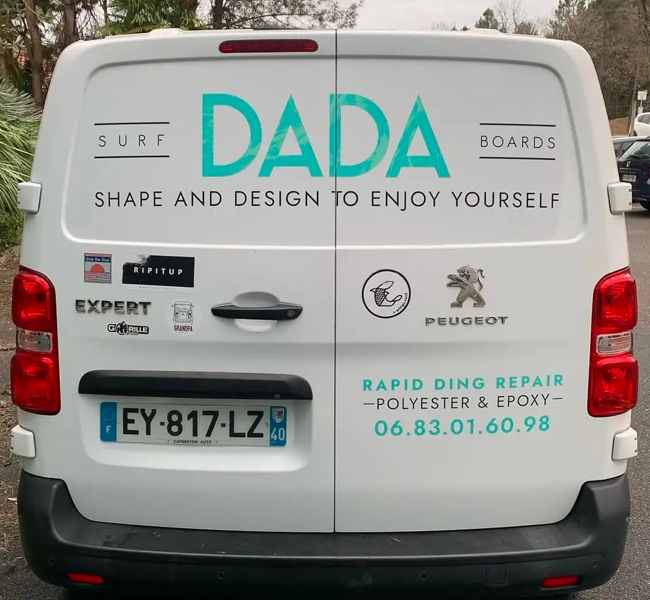 Marquage de véhicule d'entreprise personnalisé