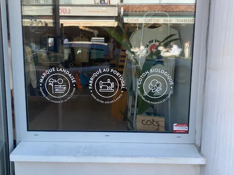 Vitrophanie sur mesure pour un magasin