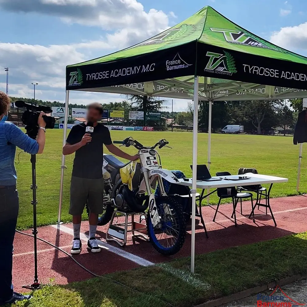 Tonnelle outdoor personnalisée pour stand