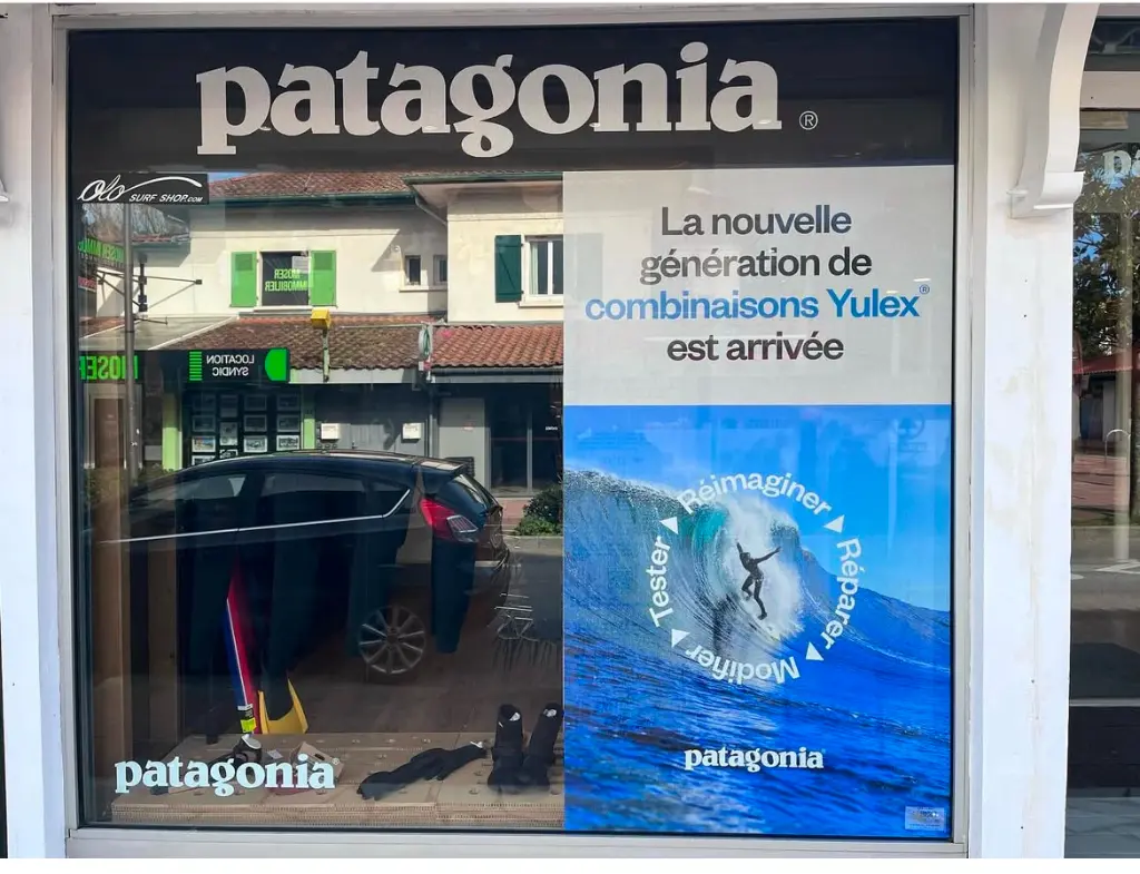 Enseigne sur mesure du magasin Patagonia